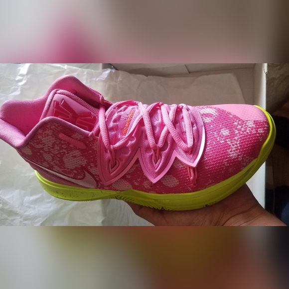 Kyrie 5 SBSP Patrick - Picture 2 of 8